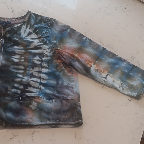 Tie Dye Denim Jacket - Picture 4 of 8
